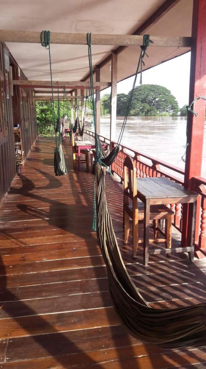 Riverside Bungalow 호텔 Ban Dondét 외부 사진