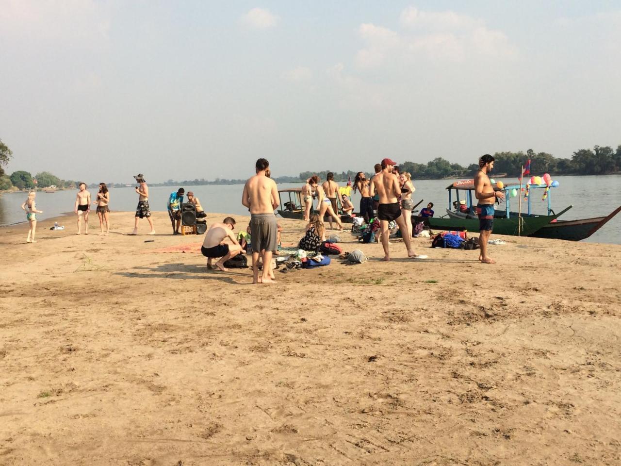 Riverside Bungalow 호텔 Ban Dondét 외부 사진