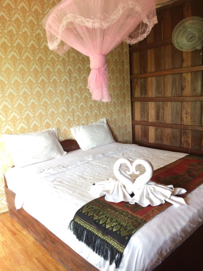 Riverside Bungalow 호텔 Ban Dondét 외부 사진