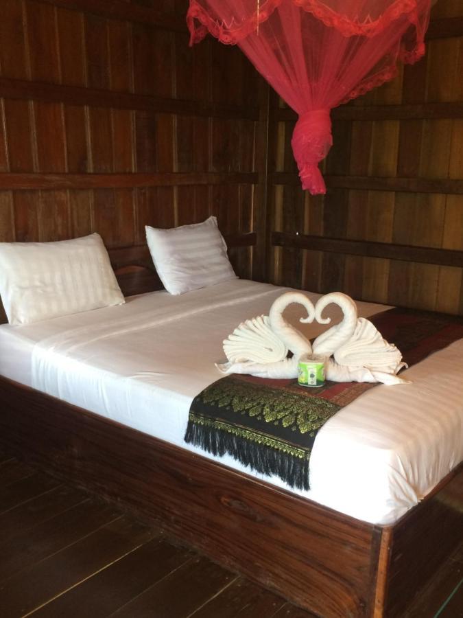 Riverside Bungalow 호텔 Ban Dondét 외부 사진